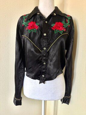Vintage 1970s Jizz San Fransisco Black Satin Western Crop Blouse With Pearl Snap